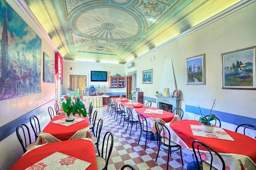 Hotel Casci Florens 2*,