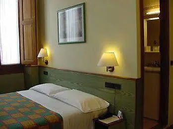 Hotel Casci Florens 2*,